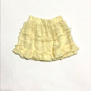Girl’s Gap Yellow Tulle Skirt. Medium. Adorable for spring!